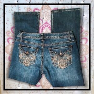 Nine West Rhinestone Low Rise Crop Jeans 28” SZ 6